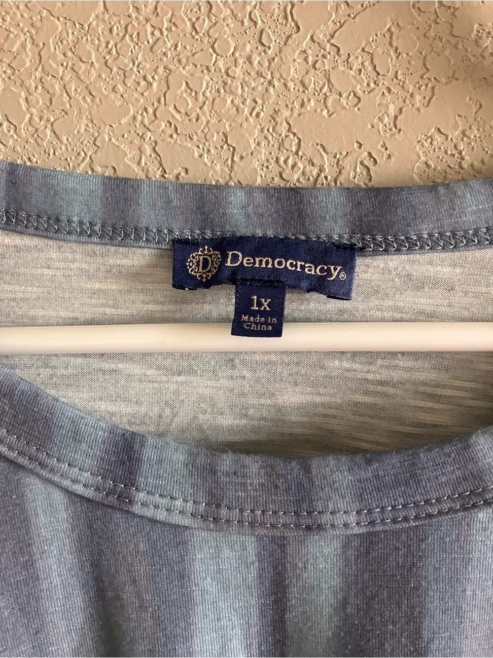 Democracy 1X Boho Mixed Print Top Blue Mauve Dolman Sleeve Plus Size - Picture 5 of 6